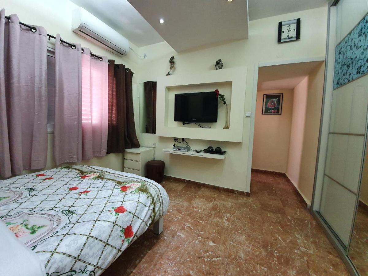 Ezore Yam Apartmens - Elmali'akh St. 4 Bat Yam Exterior foto