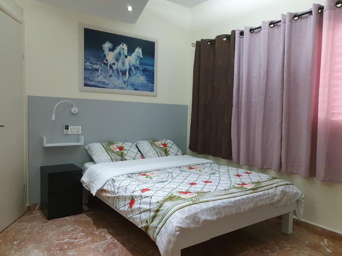 Ezore Yam Apartmens - Elmali'akh St. 4 Bat Yam Exterior foto