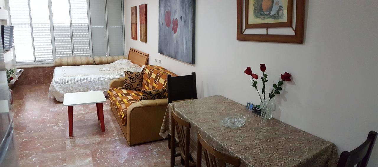 Ezore Yam Apartmens - Elmali'akh St. 4 Bat Yam Exterior foto